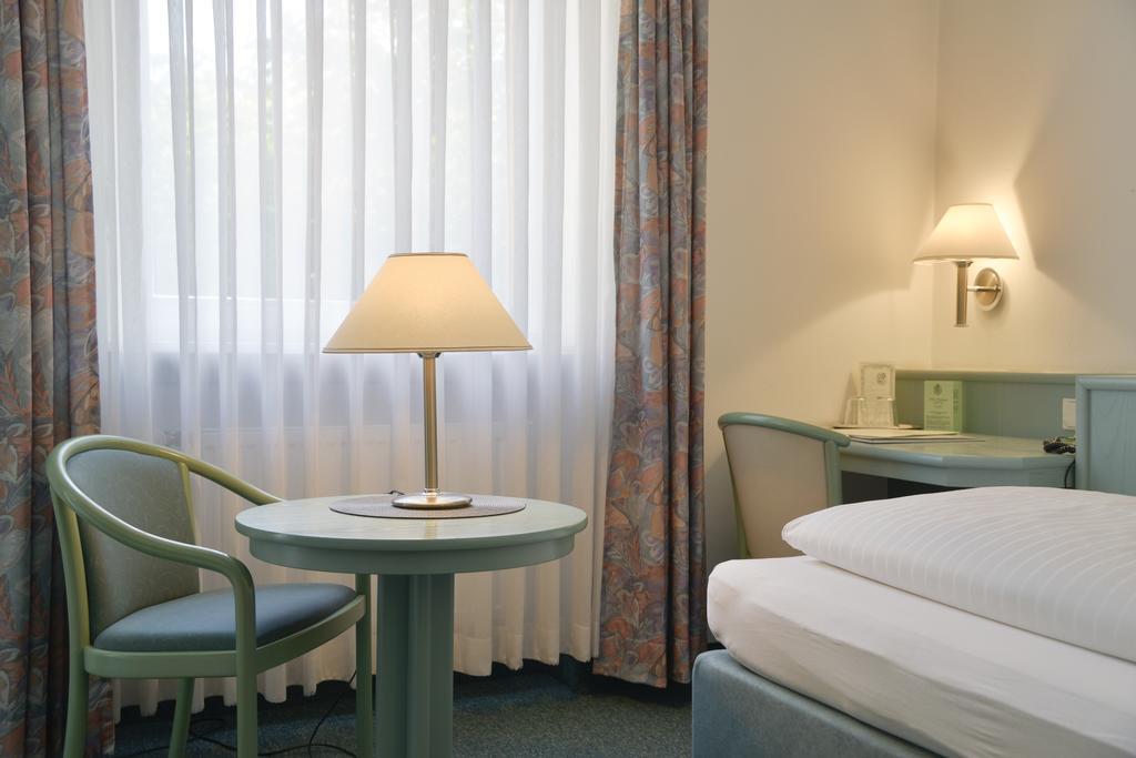 Hotel Till Eulenspiegel - Nichtrauchhotel - Garni Wurzburg Luaran gambar