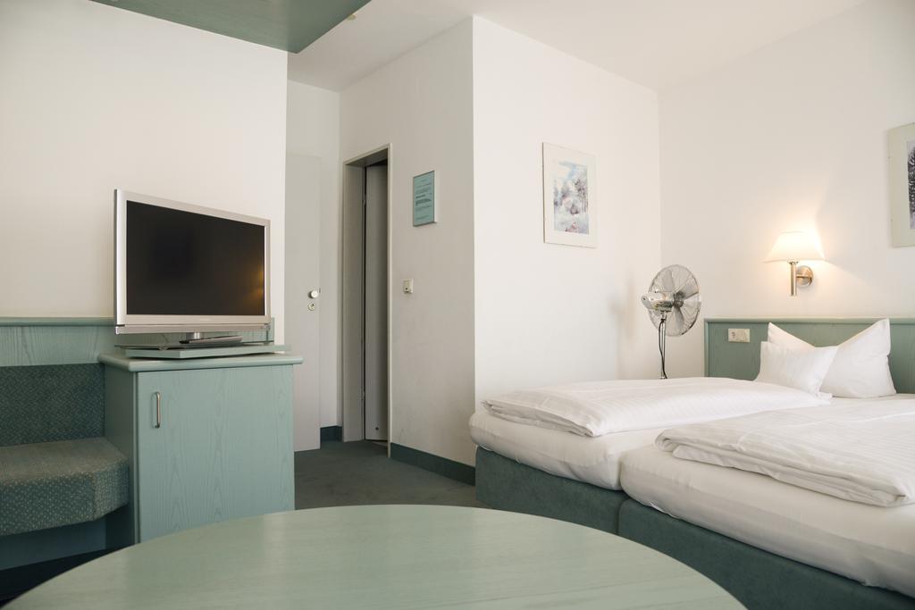 Hotel Till Eulenspiegel - Nichtrauchhotel - Garni Wurzburg Luaran gambar