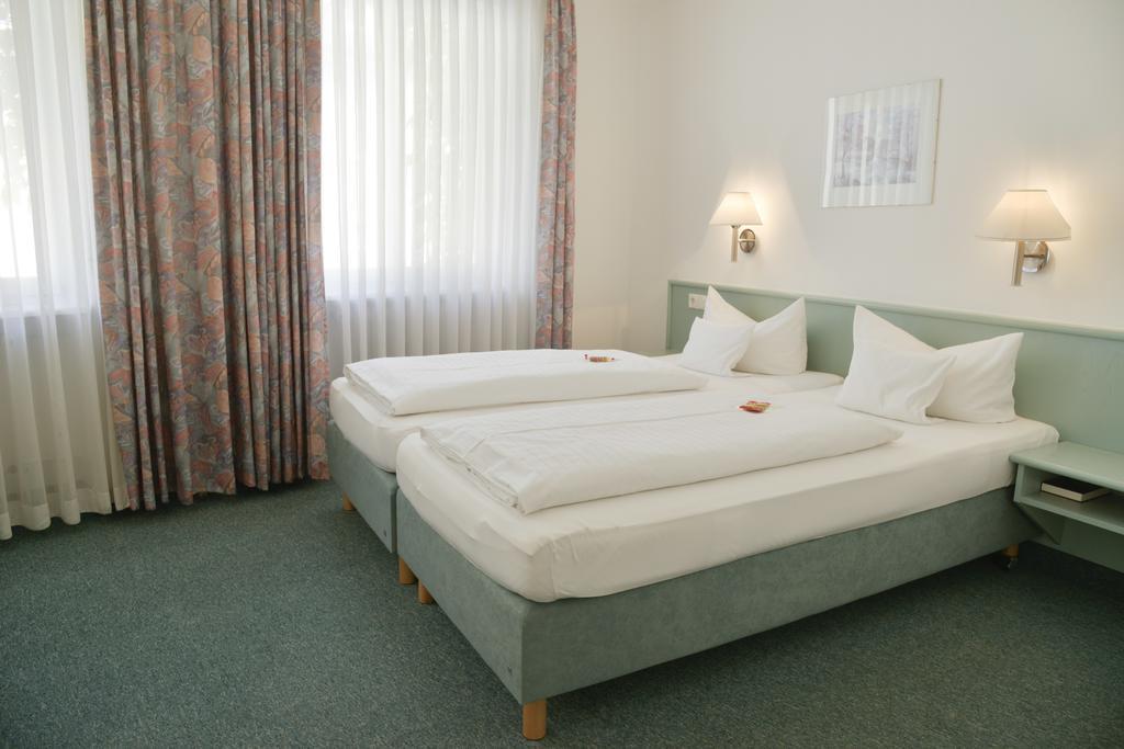 Hotel Till Eulenspiegel - Nichtrauchhotel - Garni Wurzburg Luaran gambar